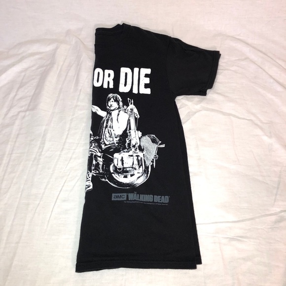 The Walking Dead Fight or Die Graphic Shirt Sz XS - Picture 4 of 4